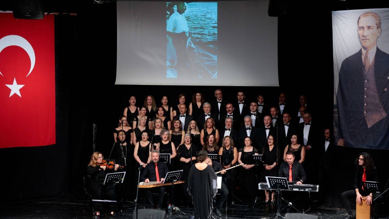 Konak’ta şarkılar Ata için söylendi