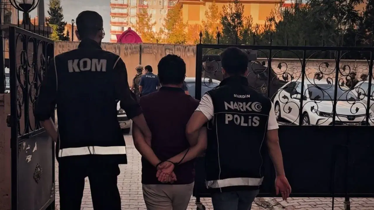 Ehliyet sınavında usulsüzlük yapanlara operasyon: 44 gözaltı