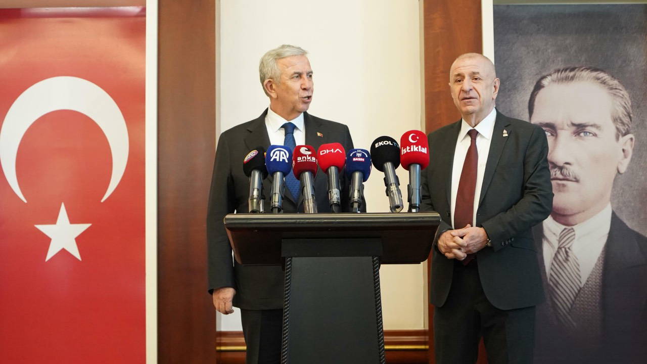 Ümit Özdağ: 'Zafer Partisi Mansur Yavaş’ın yanındadır'