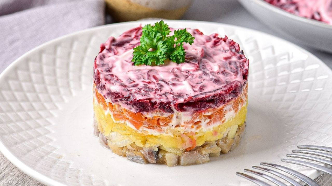 Rus mutfağının enfes lezzeti: Shuba tarifi
