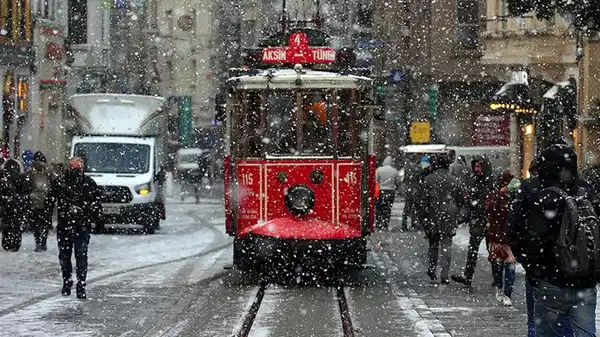 Bu tarihlere dikkat: İstanbul'a yeniden kar mı geliyor?