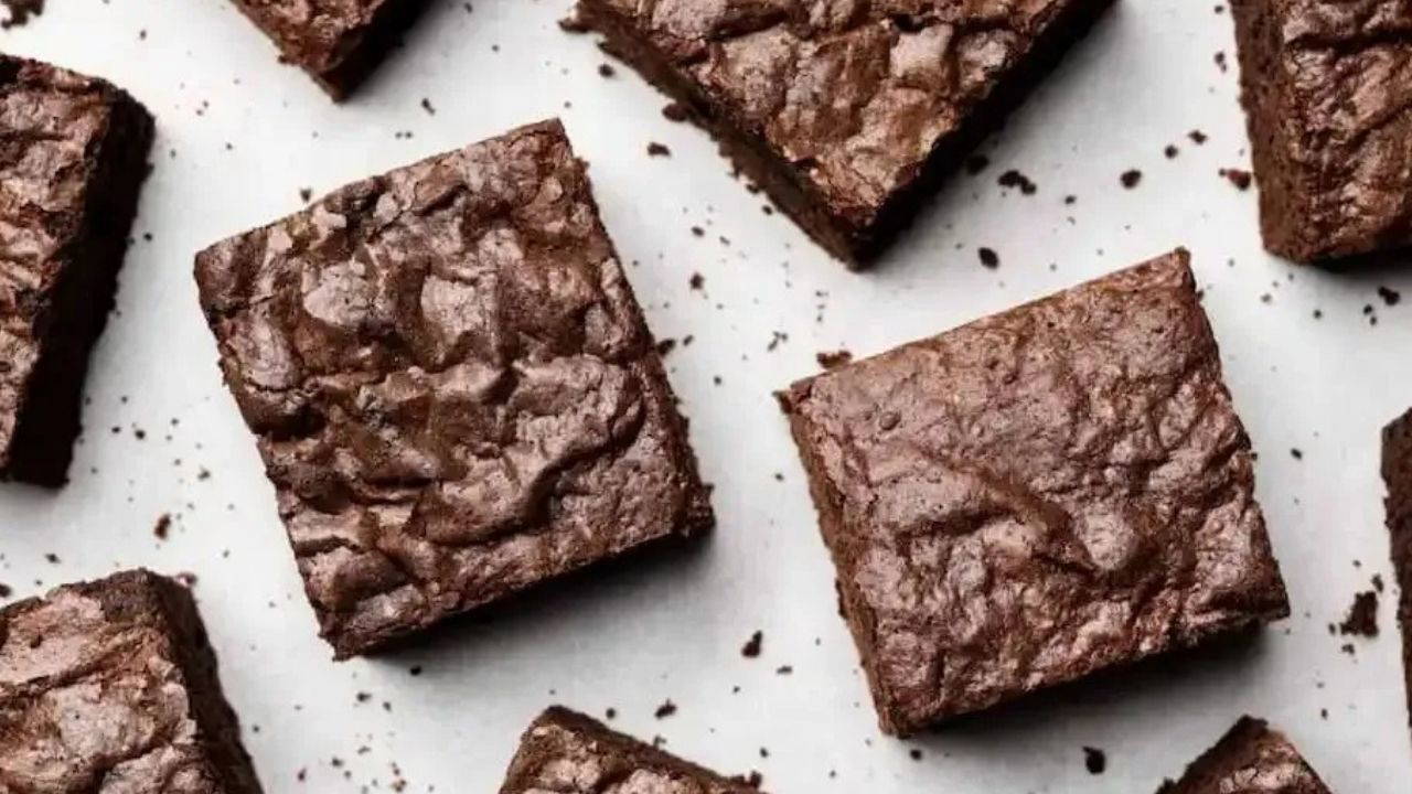Çikolata tutkunlarının vazgeçilmez lezzeti: Brownie tarifi