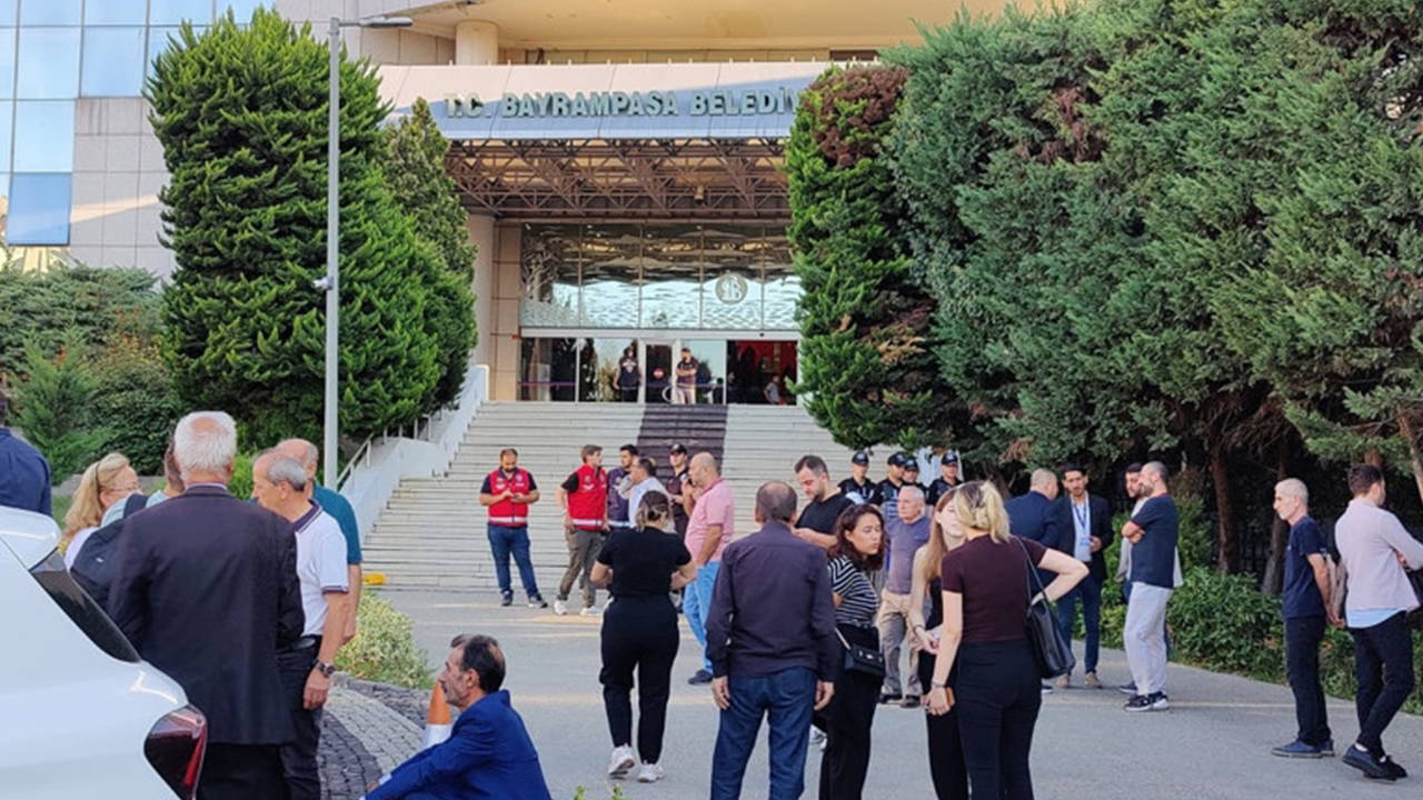 CHP'den Bayrampaşa Belediyesi operasyonuna peş peşe tepki