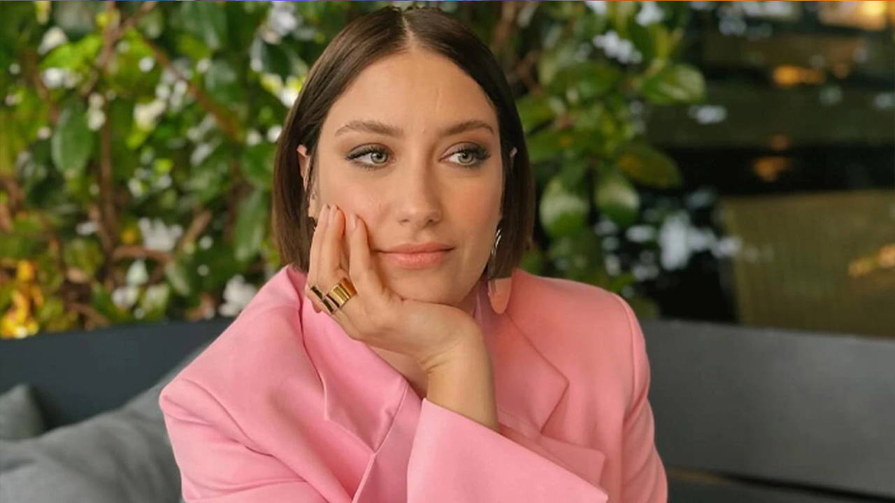 Genç oyuncu hayatını kaybetti: Hazal Kaya'nın acı günü