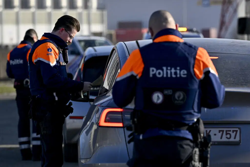 Uluslararası ilaç kaçakçılığı şebekesi çökertildi