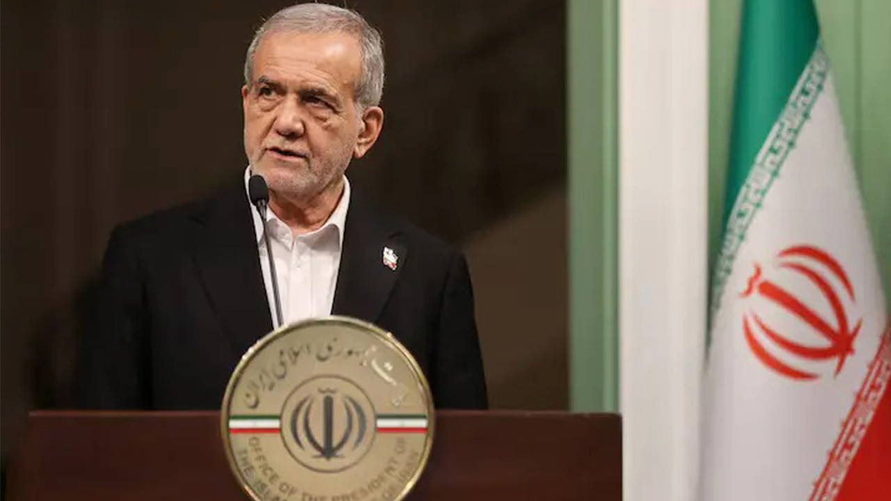 İran Cumhurbaşkanı Pezeşkiyan'dan ilk açıklama