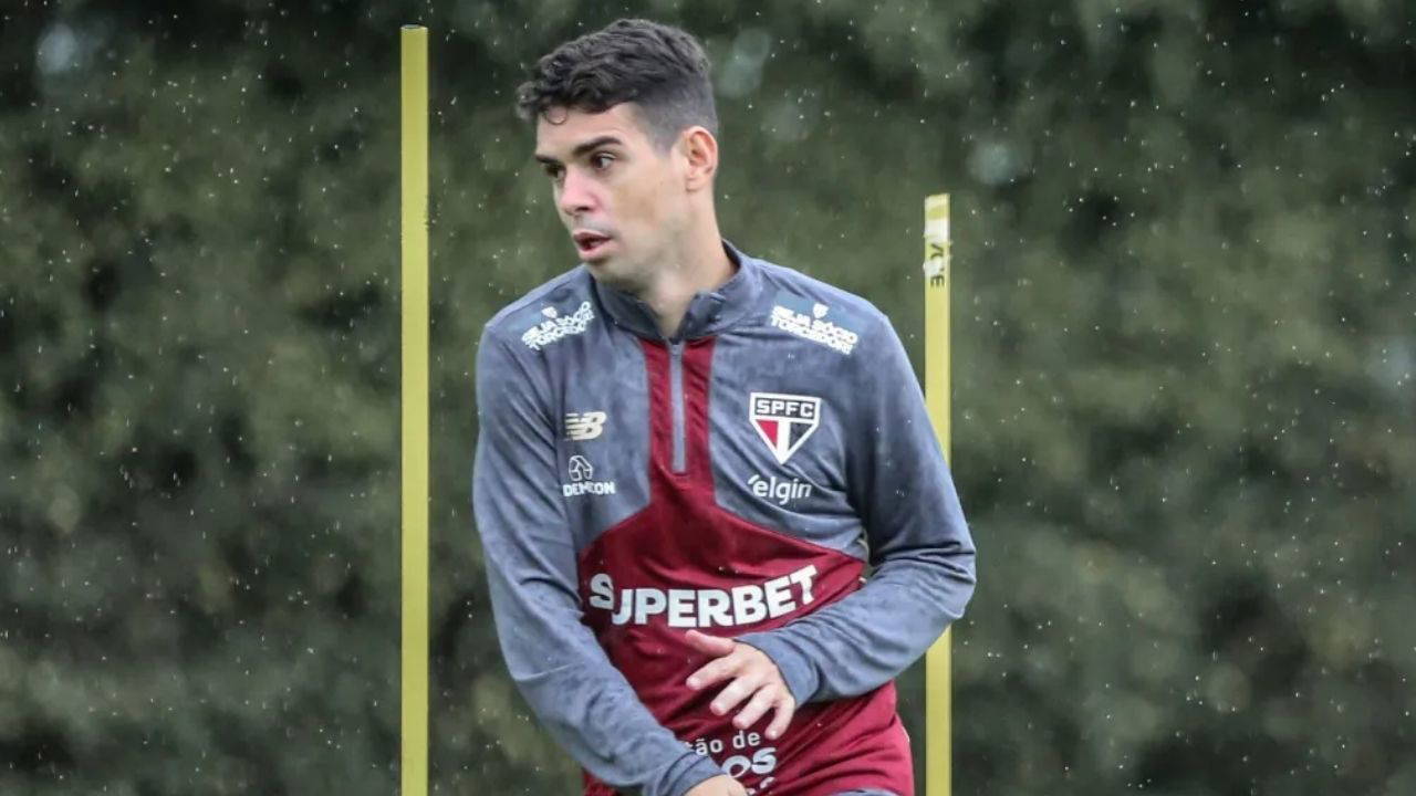 Ünlü futbolcu Oscar, hastaneye kaldırıldı!