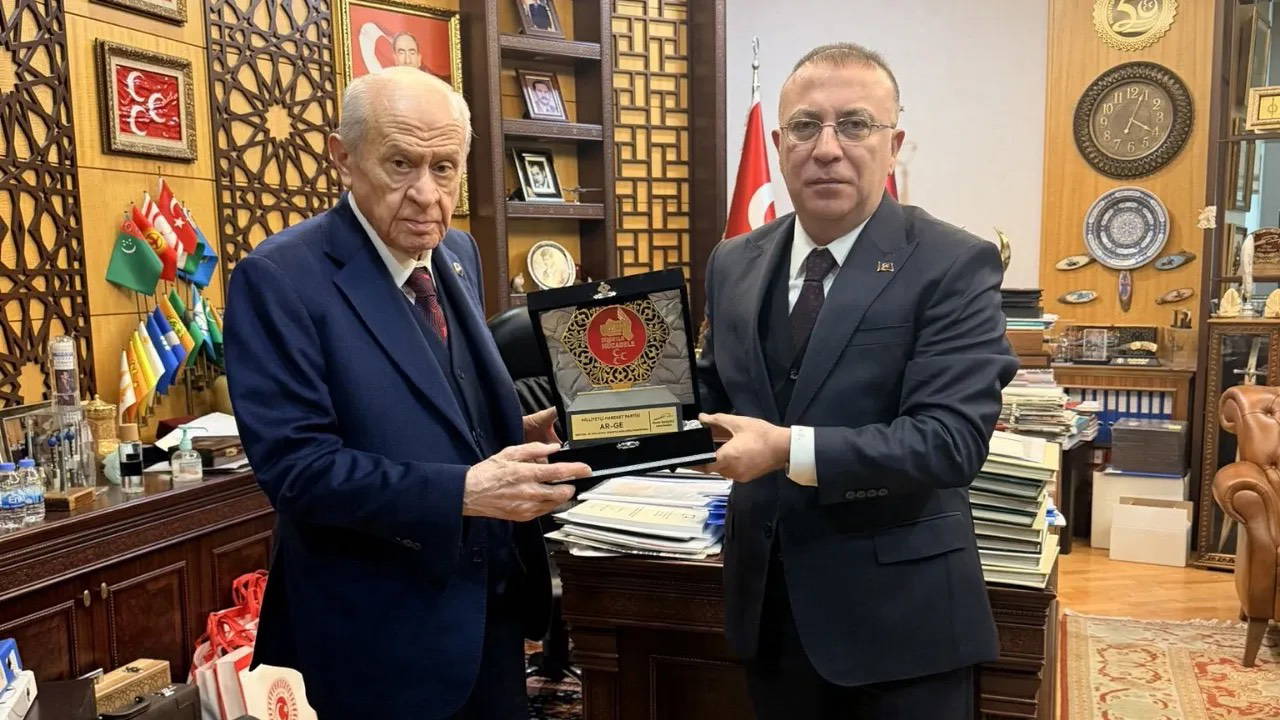 'MHP’ye sızan ajan' paylaşımları gündem olmuştu! MHP'li İzzet Ulvi Yönter istifa etti