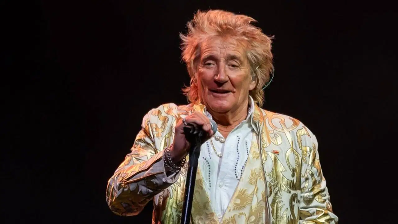 Rock efsanesi Rod Stewart’tan kötü haber: Sağlık sorunları nedeniyle sahneye çıkamadı