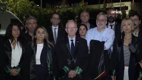 Silivri'deki Gece Boyunca Süren Duruşmalara Tepki: 'İnsani Değil'