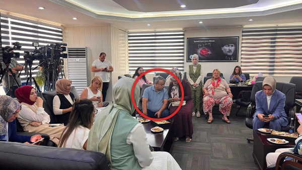 Tartışmaların odağındaki isim... CHP’li Bila, AKP zirvesine de katıldı!