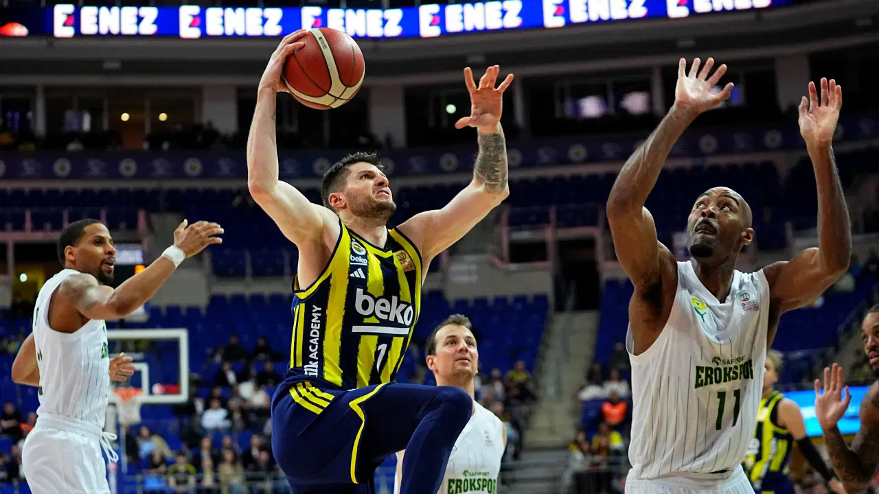 Safiport Erokspor, Fenerbahçe Beko'nun serisine son verdi!
