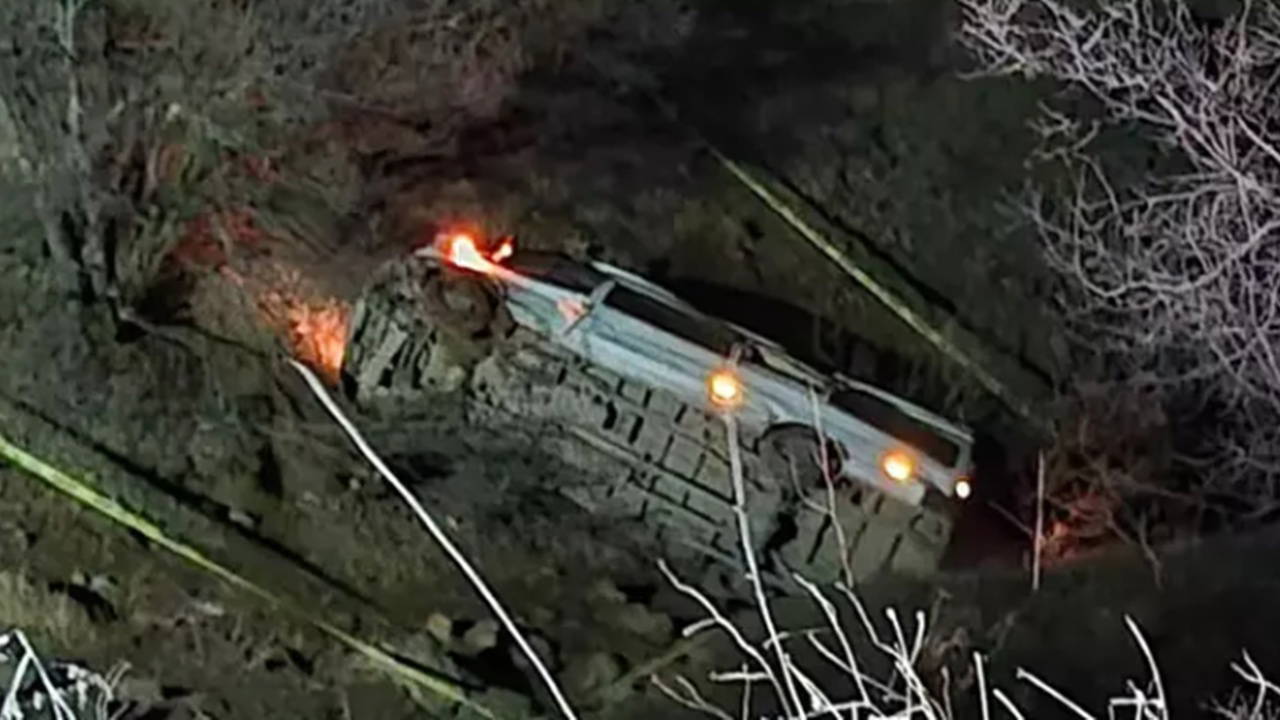 Maden işçilerini taşıyan minibüs devrildi: 2 ölü, 10 yaralı