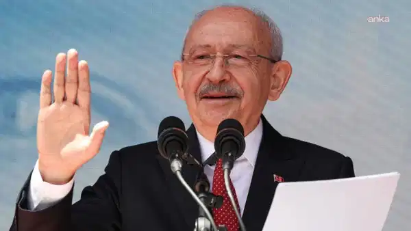 CHP'nin Facebook ve Instagram hesapları devredildi