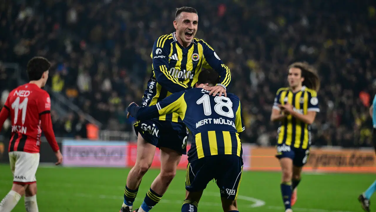 Kerem Aktürkoğlu'ndan Fenerbahçeli taraftarlara çağrı!