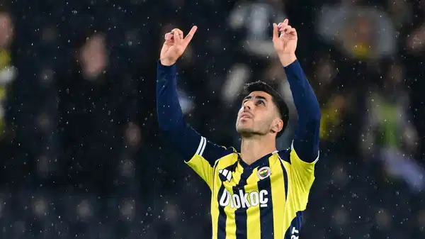 Spor yazarları Fenerbahçe - Erzurumspor FK maçını yorumladı: 'Kante geldi ama bu yemeğin tuzu Asensio'