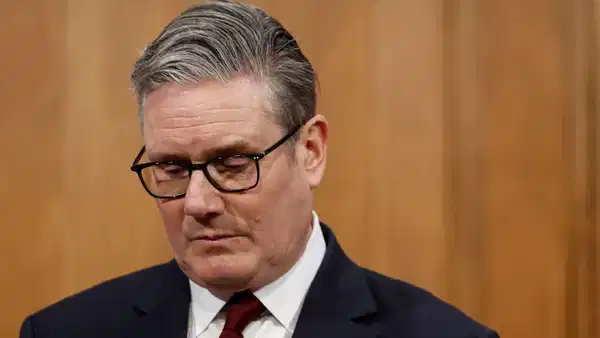 Starmer’a istifa baskısı büyüyor