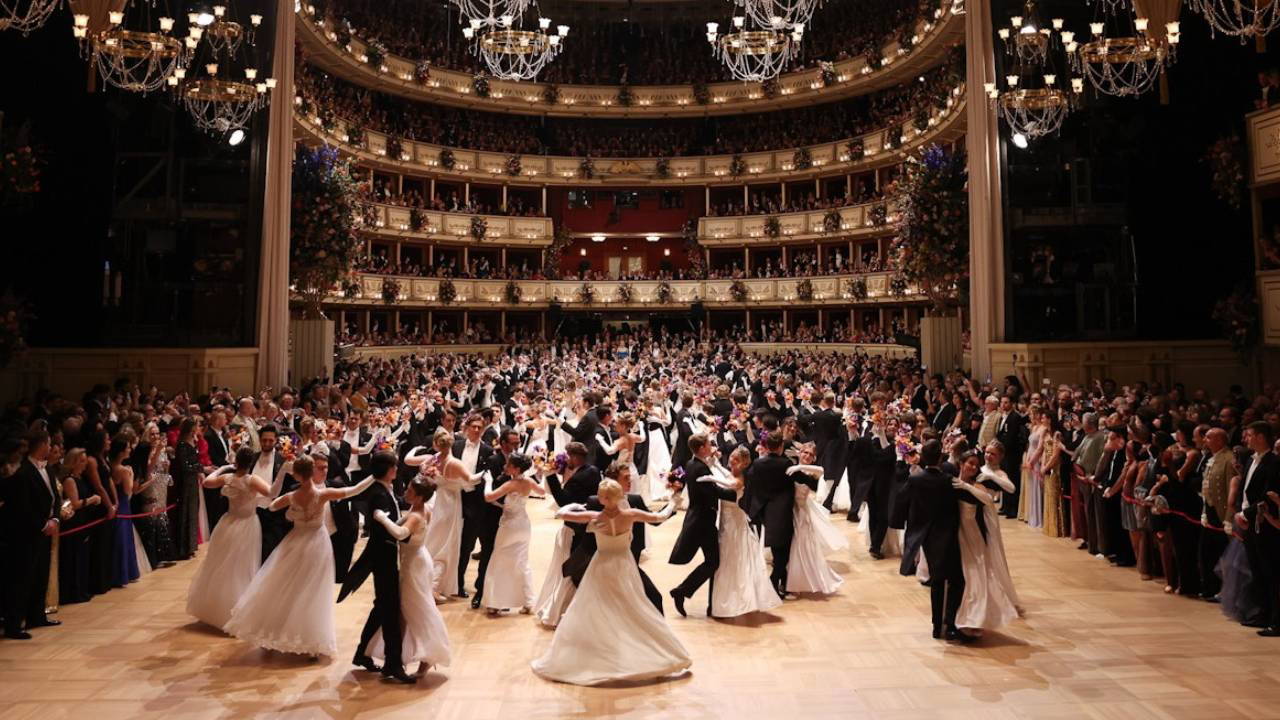 Viyana’da balo sezonunda niye Beethoven’ı düşünüyorum