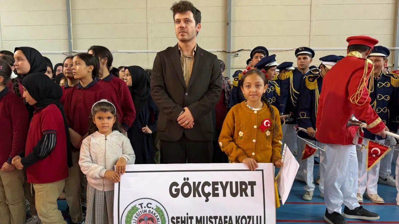 Geçen yıl 29 Ekim’i tek başına kutlamıştı: Bu yıl arkadaşlarıyla bayram sevinci yaşadı
