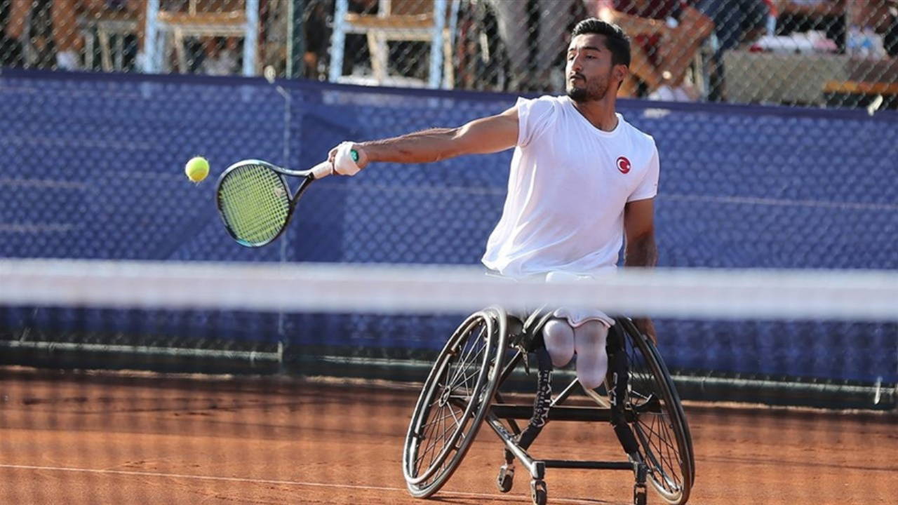 Milli sporcu Ahmet Kaplan Fransa Açık'ta ikinci oldu!