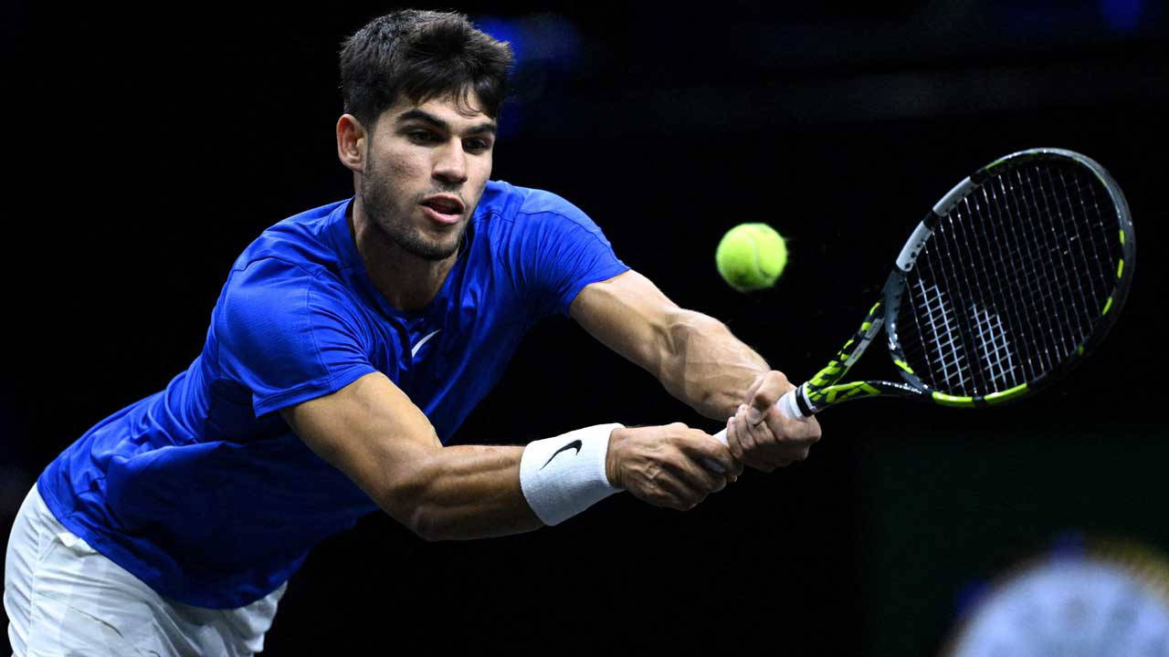 Carlos Alcaraz ve Elena Rybakina, ABD Açık'ta 4. tura yükseldi