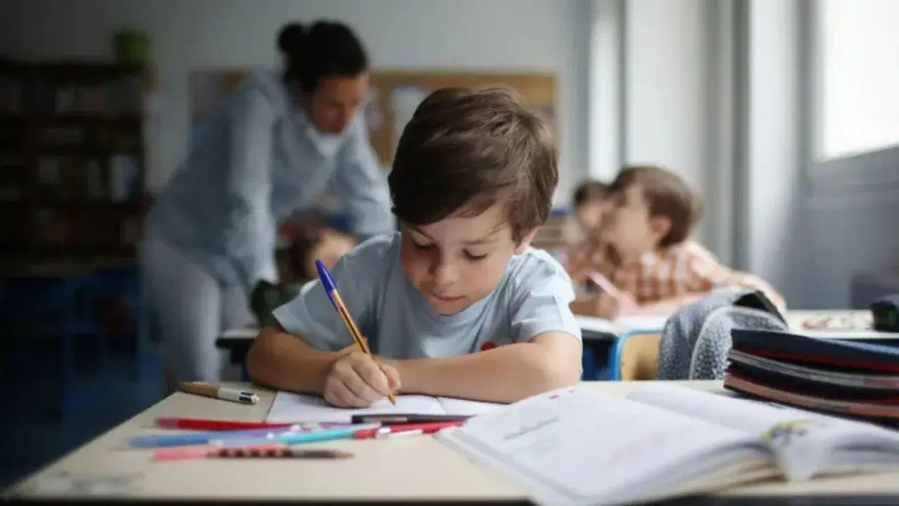 İsveç eğitimde dijitali terk edip kağıt kaleme geri dönüyor