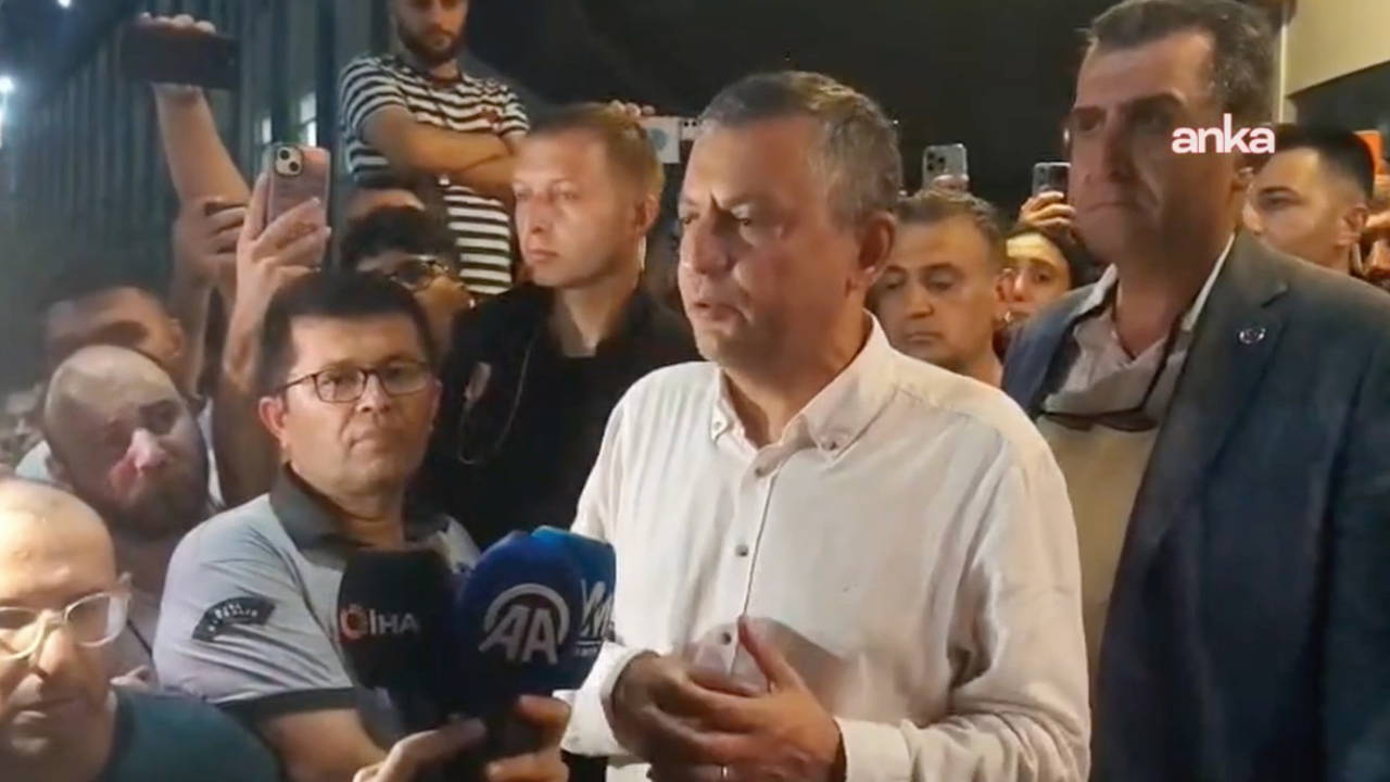Özgür Özel hastane önünde açıklama yaptı: 'Ferdi Başkan'ın durumu iyiye gidiyor'