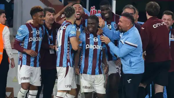 Galatasaray'dan Trabzonspor'a yeni teklif: Transferde 'dev' görüşme!