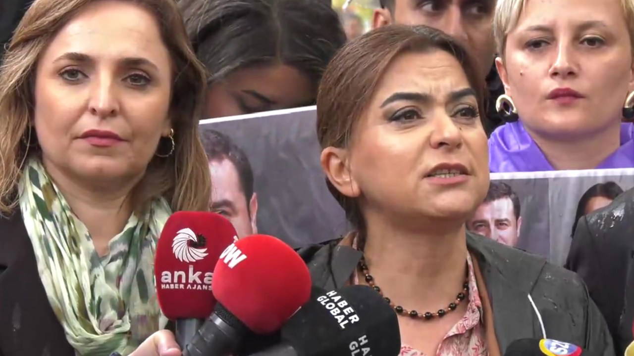 DEM Parti'den Adalet Bakanlığı önünde 'Demirtaş' tepkisi: 'AKP IŞİD'in yapamadığını yapmaya yemin etmiştir'