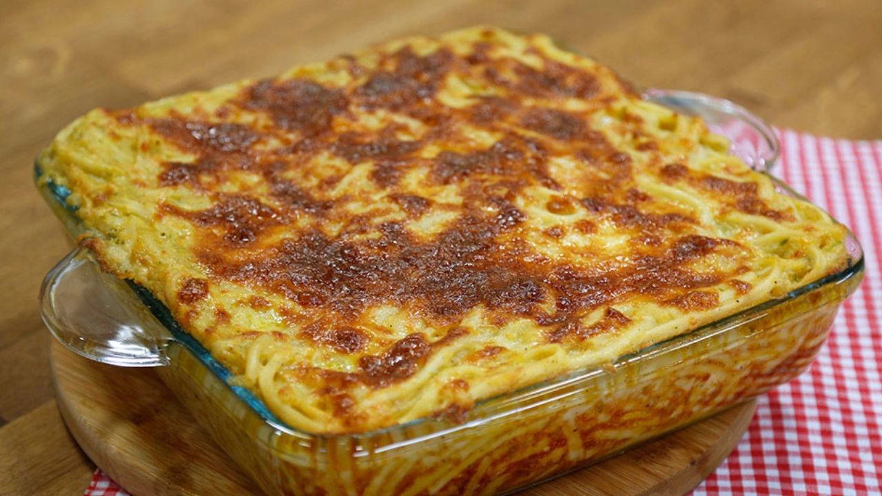 Fırından çıkan enfes lezzet: Sebzeli fırın makarna tarifi