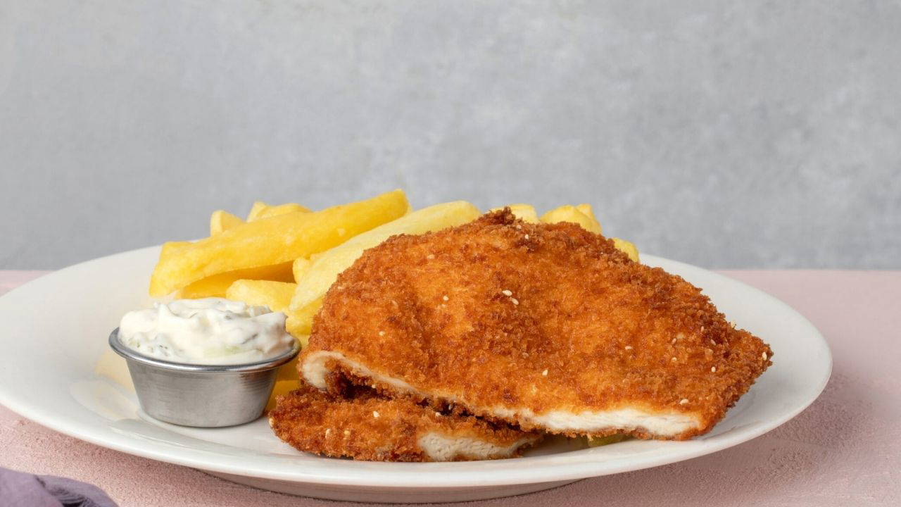 10 dakikada hazır: Kıtır kaplamalı şinitzel tarifi