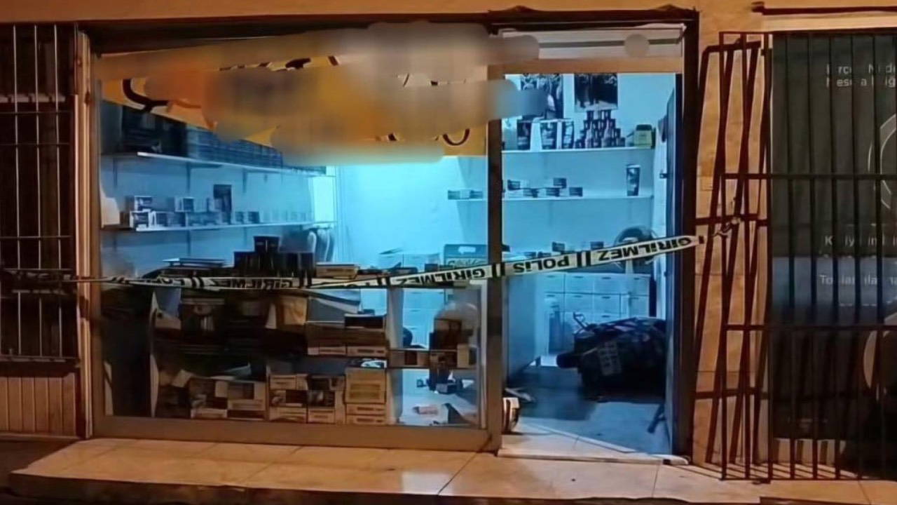 Arkadaşının iş yerinin önünde uğradığı silahlı saldırıda öldü