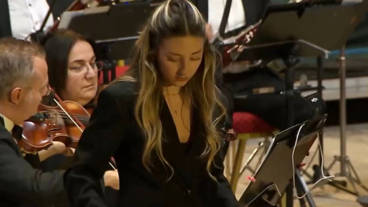 Beste Gürkey’den İngiltere’de konser 