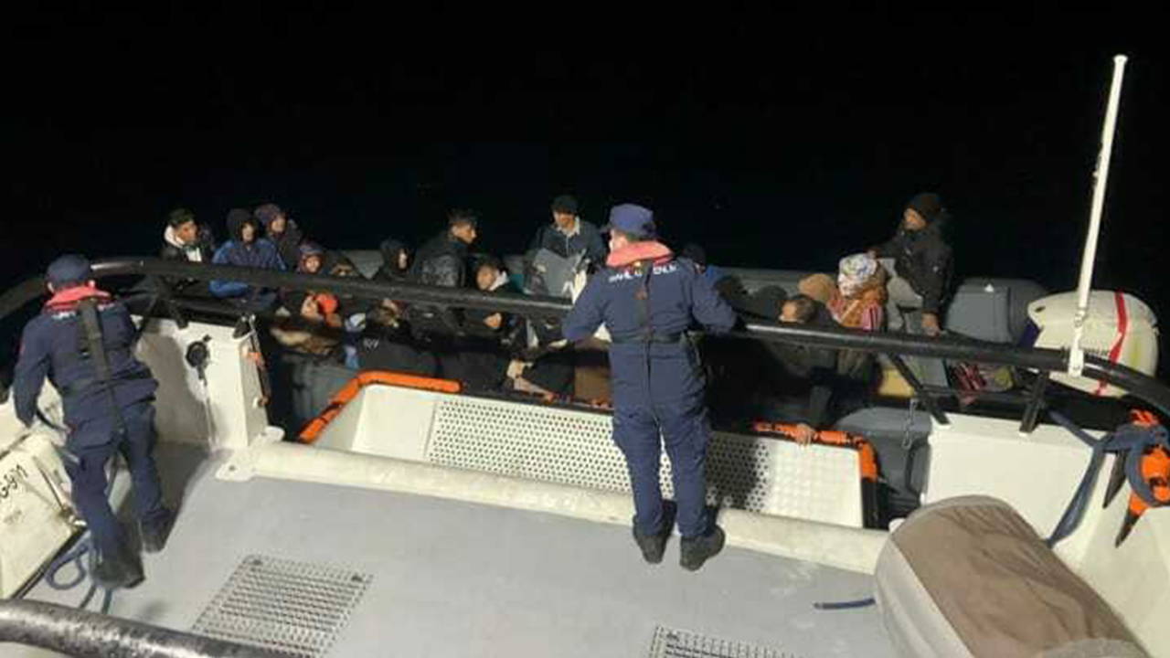 Bodrum açıklarında faciadan dönüldü: 23 göçmen kurtarıldı