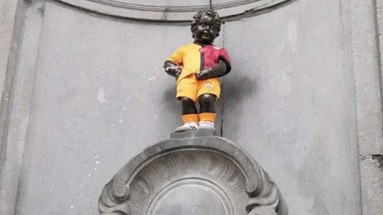 Manneken Pis heykeli, Galatasaray formasını giydi