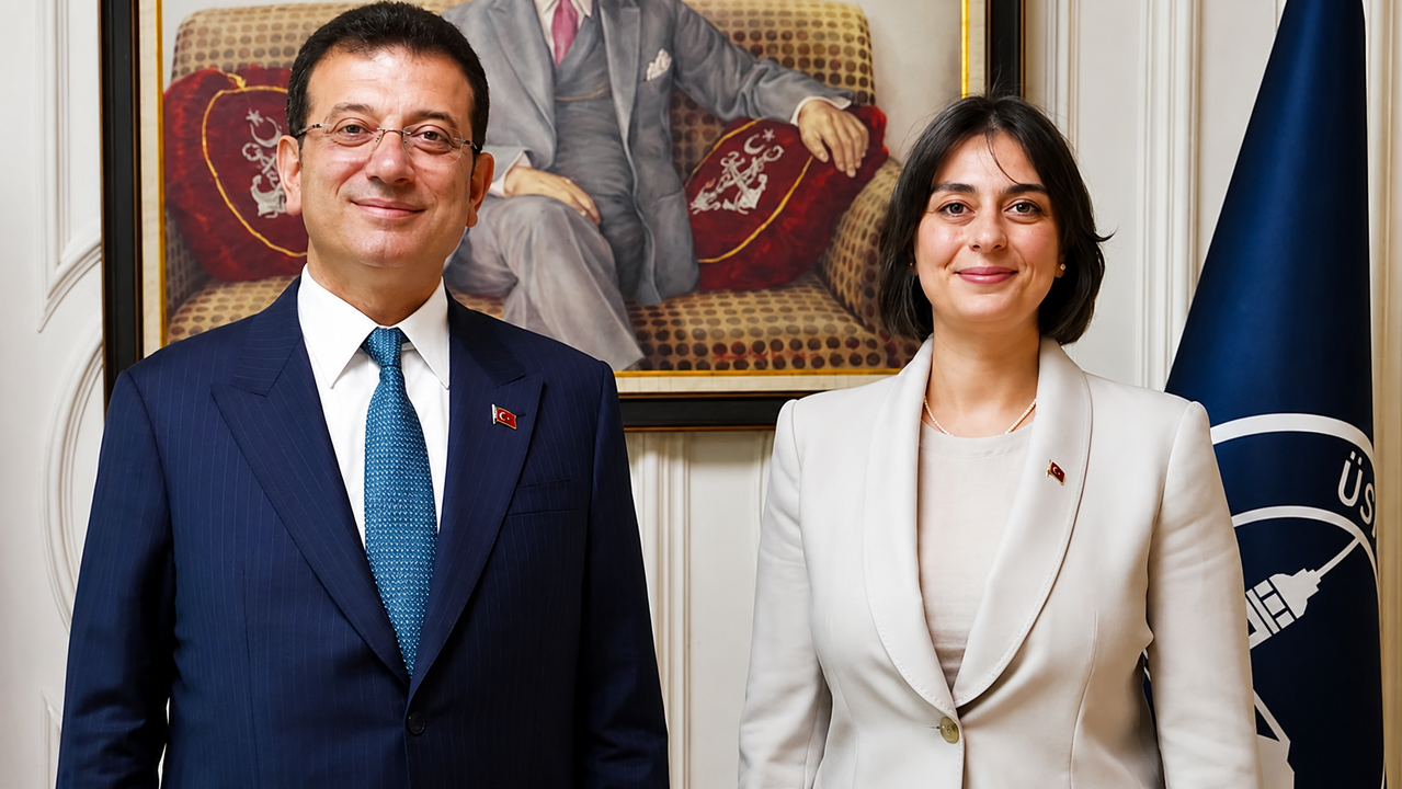Üsküdar Belediyesi'ne operasyon... Ekrem İmamoğlu'ndan 'Sinem Dedetaş' mesajı: 'Merak etmeyin...'