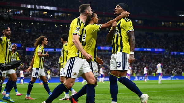 Hasret sona erdi: Fenerbahçe 18 yıl sonra UEFA Şampiyonlar Ligi'nde!