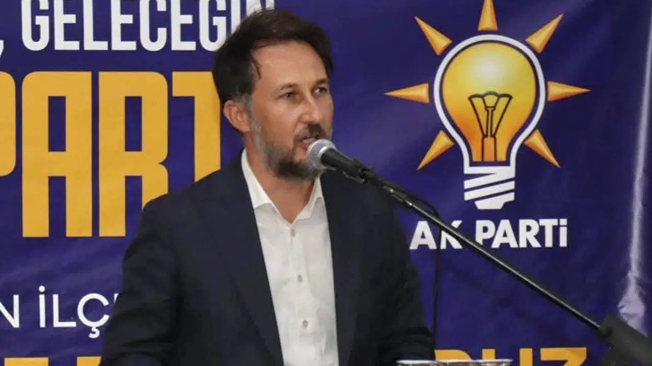AKP'li başkan istifa ettiğini açıkladı