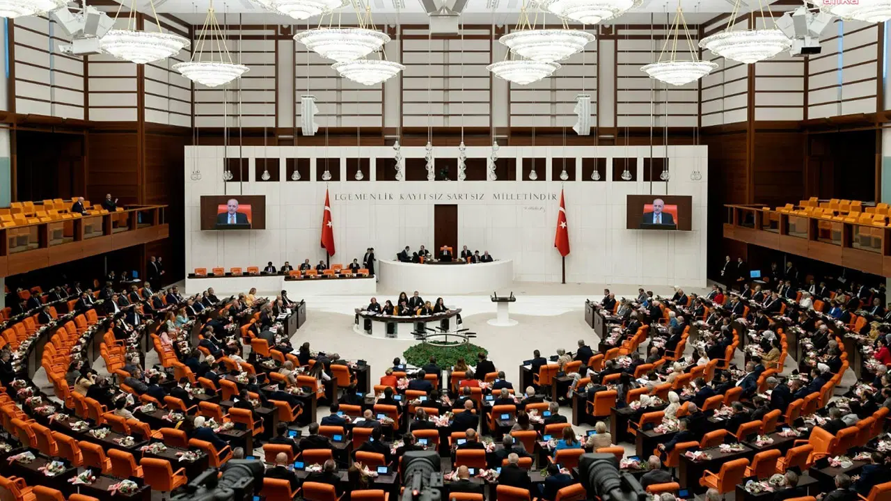 Gazze için hazırlanan tezkere TBMM'de kabul edildi