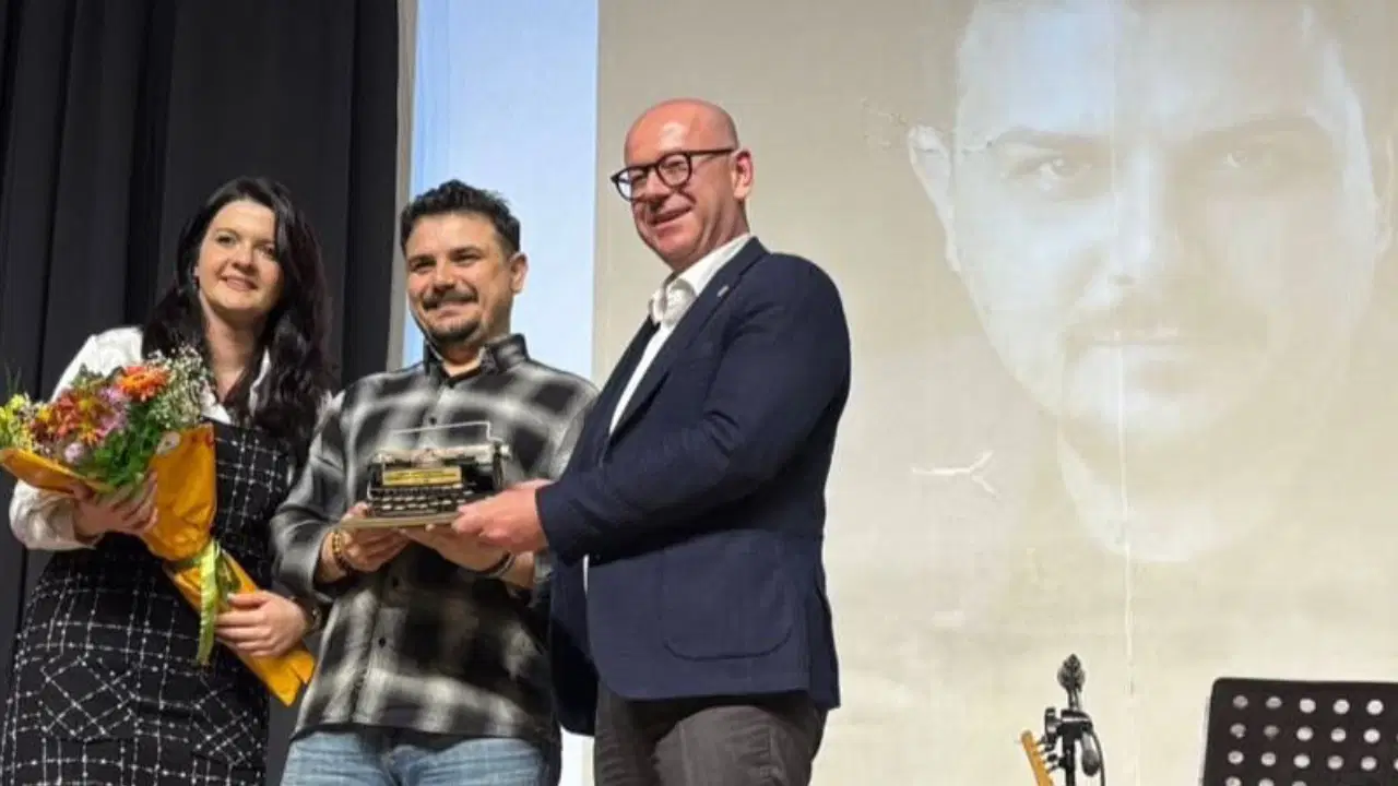Gazetemize ve haber müdürümüz Can Uğur'a 2 ödül