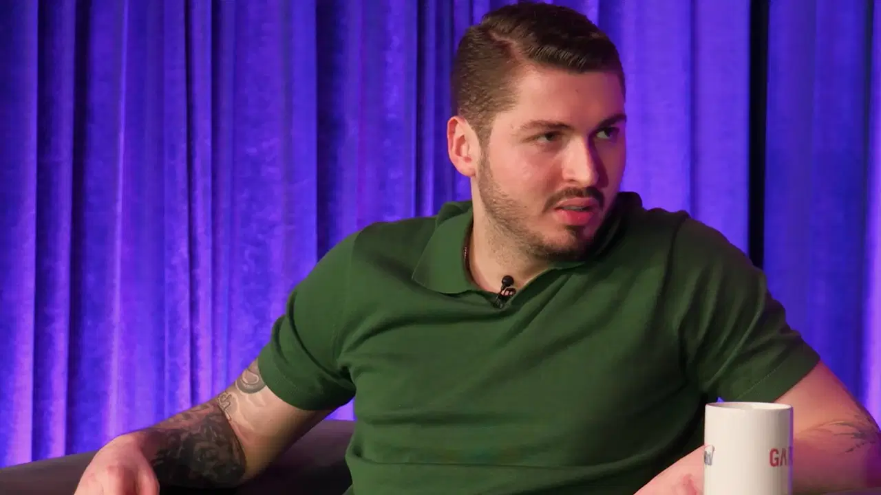 Ünlü rapçi Blok3'ün 'sevgili kriterleri' gündem oldu: 'Bana danışmadan plan yapmasın, hesabı ödemesin, futbolu çok takip etmesin...'