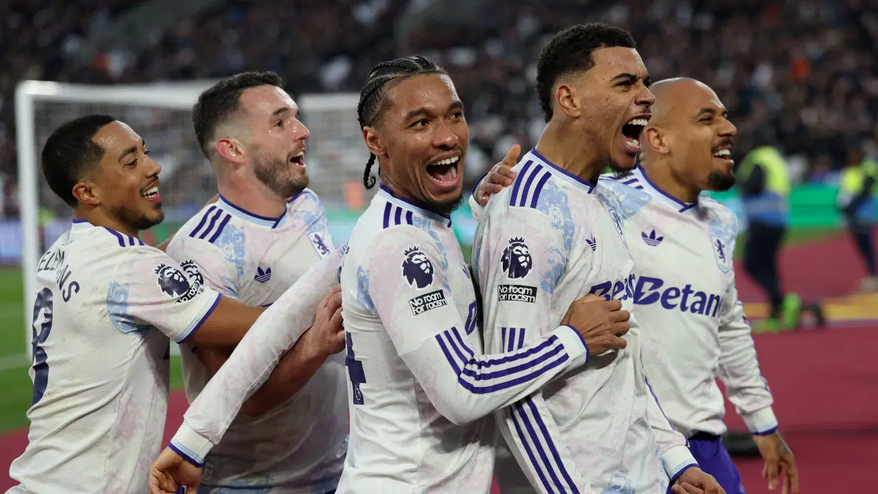 Aston Villa zirve yarışına ortak oldu!