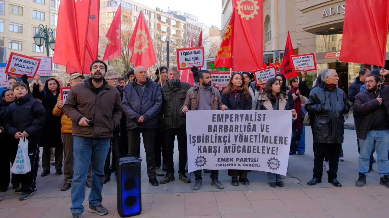 Eskişehir'de EMEP üyelerinden İran’a saldırılara t…