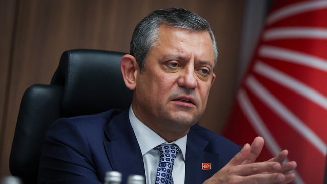 Özgür Özel: 'Basın özgür değilse demokrasi nefessiz kalır'