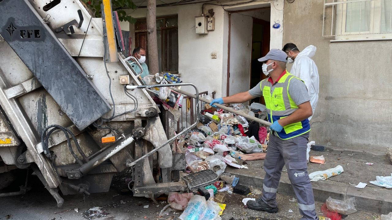 Çöp ev temizlendi, yedi yıllık kabus son buldu