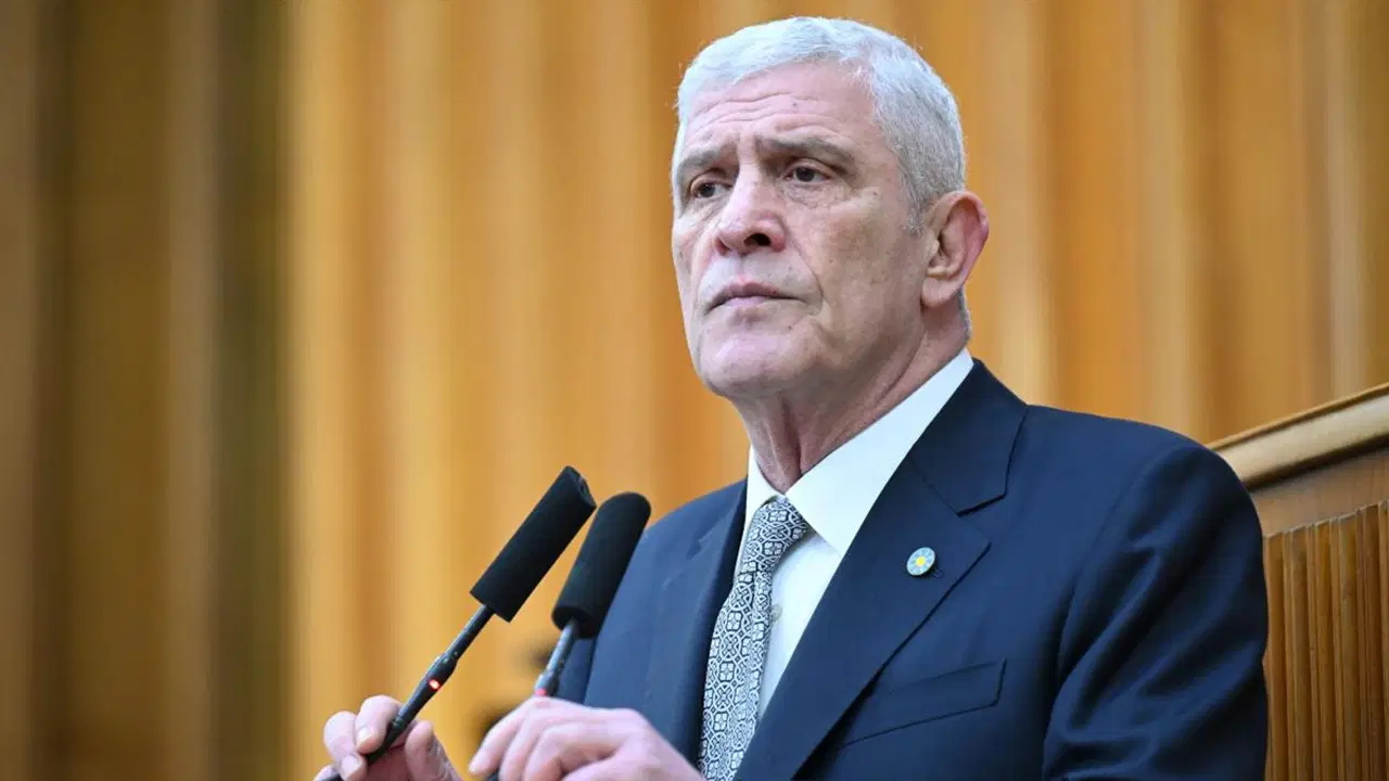 Dervişoğlu'ndan 'süreç' tepkisi: 'Bu melun örgütün mihmandarlığında sürdürülen sürecin iyi bir senaryosu yoktur'