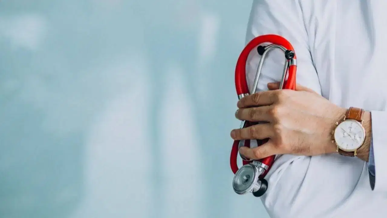 HEKİMSEN: Hastanın kayıtlı kararına uyan hekim 77 milyon lira tazminata mahkûm edildi