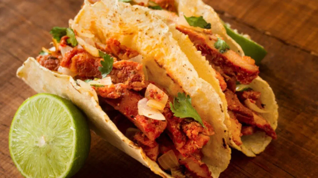 Meksika mutfağının pratik lezzeti: Evde kolay tavuk taco tarifi