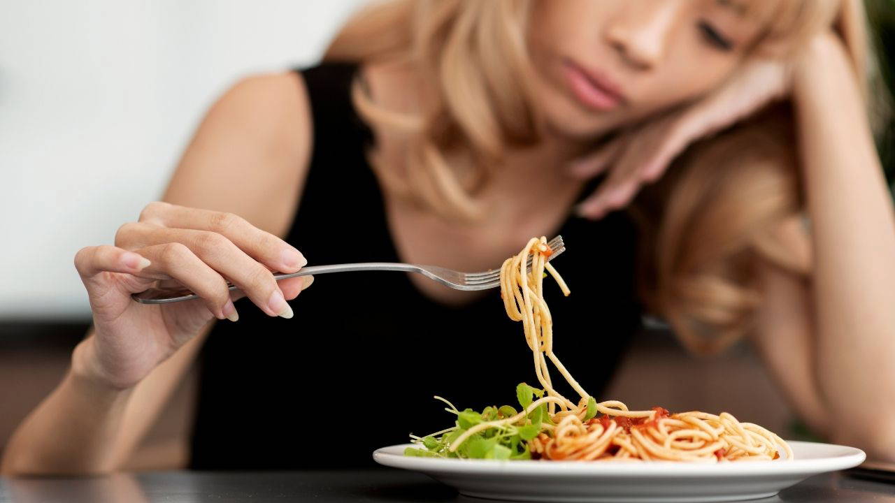 'Duygusal yeme' atağını durdurmak için izlenmesi gereken yol...