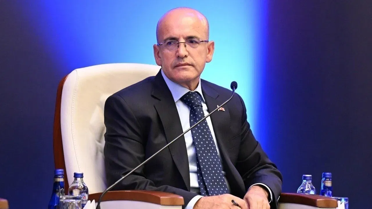 Bakan Şimşek'e Katar'da İmamoğlu sorusu: Net cevap veremedi